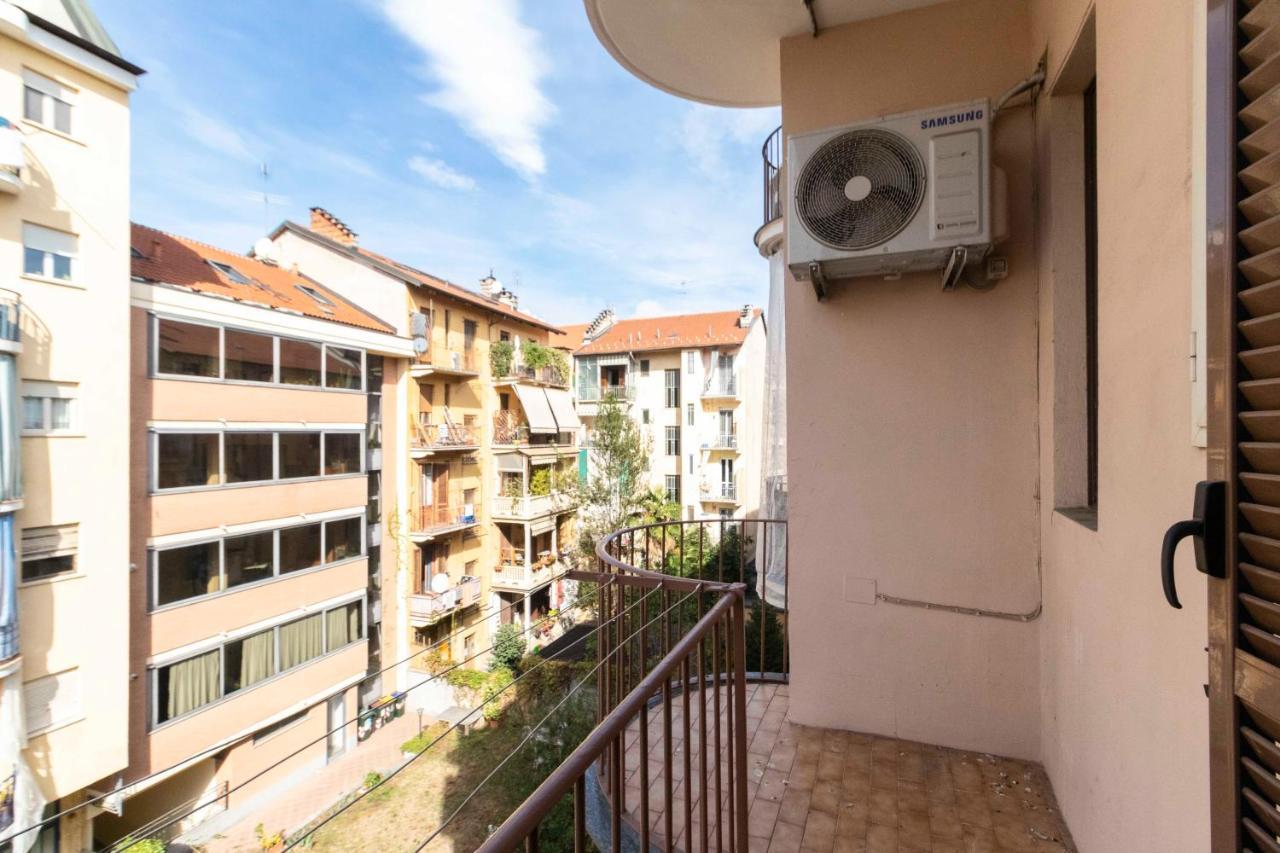 Apartament Rivoli Subway Roomy Flat *