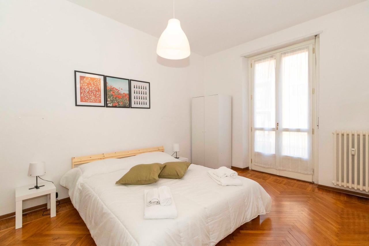 Rivoli Subway Roomy Flat *