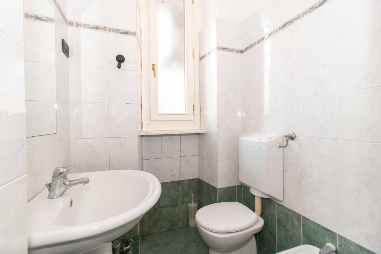 Apartament Rivoli Subway Roomy Flat *
